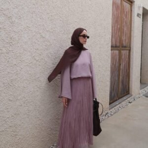 modest set