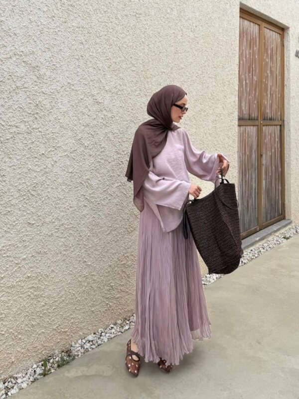 modest set - Image 2